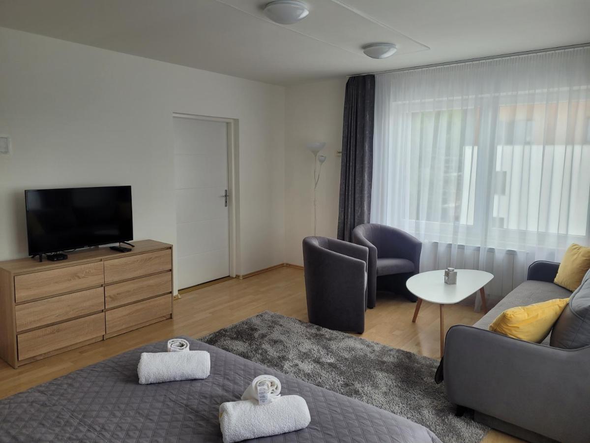 Apartman Centrum V Sukromi Restauracia U Jakuba Martin Exteriör bild